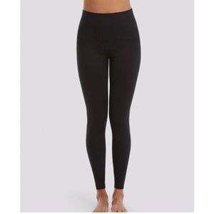 Spanx Look at Me Now Highwaisted Tummy Control Seamless Leggings Black Size L